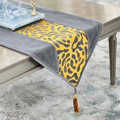 رانر طرح رز مخمل طوسی خردلی