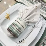 ست ناهارخوری طرح کیهان مخمل کرم سبزآبی با رانر