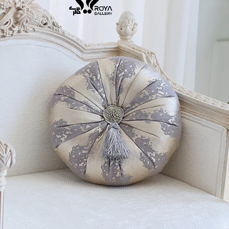 کوسن دایره طرح پوست ماری ماریتا مخمل طوسی طلایی